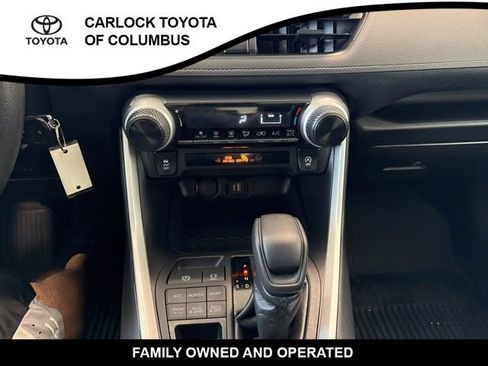 Used 2023 Toyota RAV4 LE AWD/4WD image 27