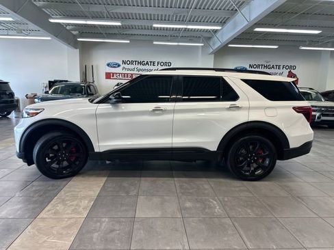 Used 2023 Ford Explorer ST w/ Equipment Group 401A AWD/4WD image 17