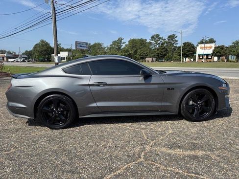 Used 2022 Ford Mustang GT Premium w/ Equipment Group 401A RWD image 4