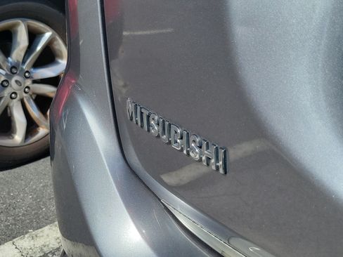 Used 2019 Mitsubishi Outlander SEL AWD/4WD image 8