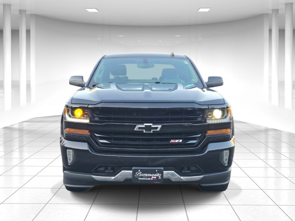 Used 2018 Chevrolet Silverado 1500 LT w/ Rally 2 Edition AWD/4WD image 8