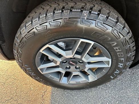 New 2026 GMC Terrain AT4 w/ Convenience Package III image 15