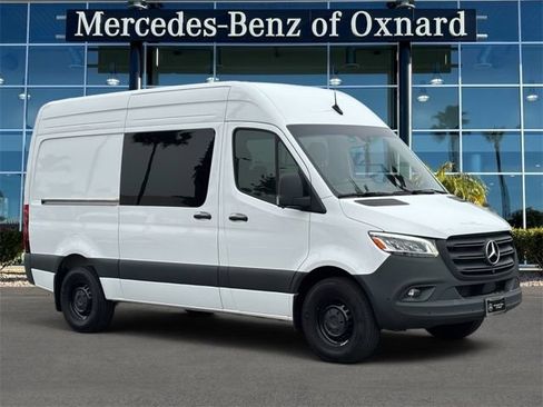 Used 2025 Mercedes-Benz Sprinter 2500 image 1