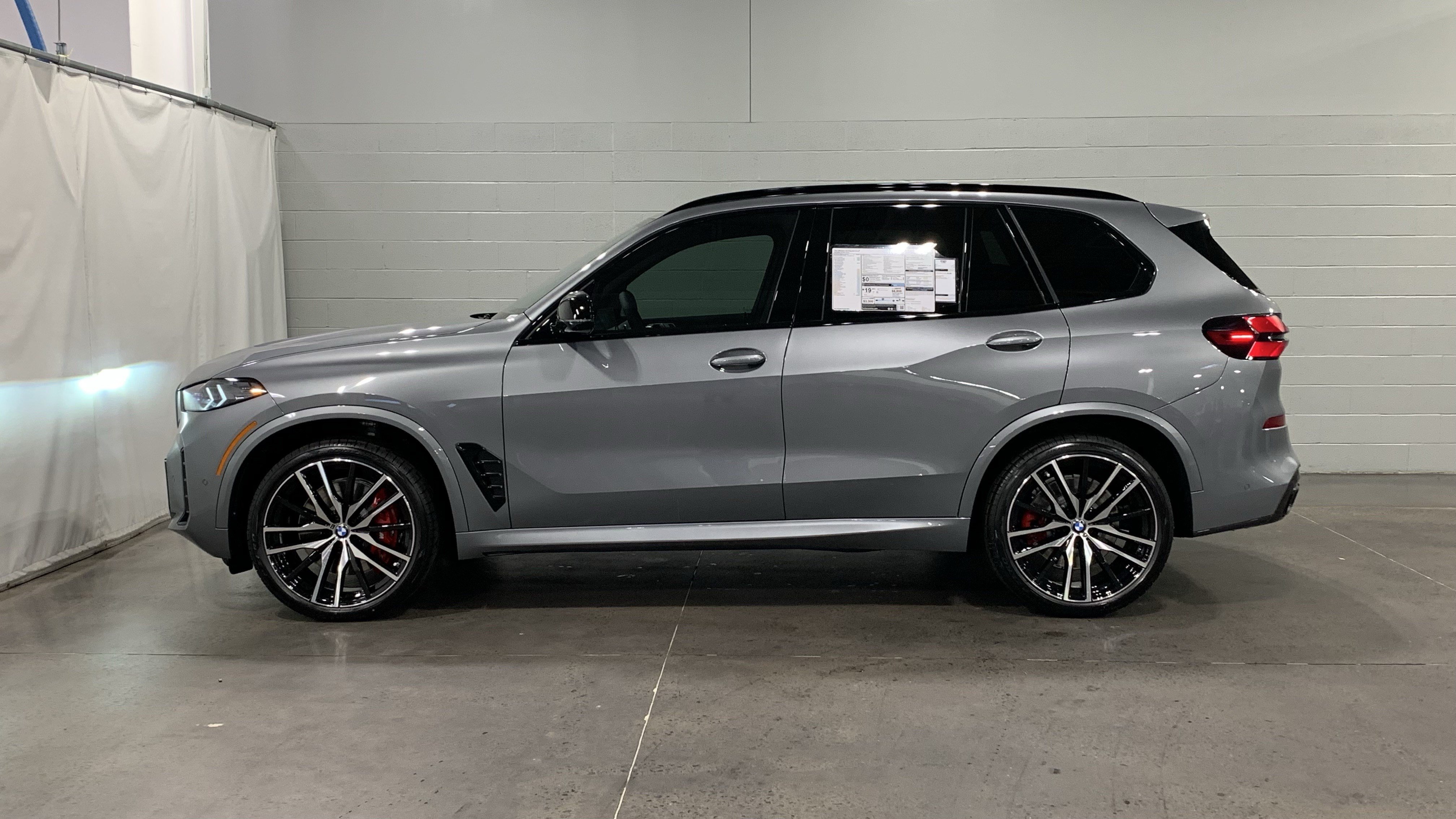 Used 2026 BMW X5 M60i w/ Climate Comfort Package AWD/4WD image 5