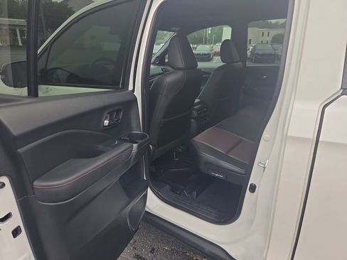 Certified 2024 Honda Ridgeline Black Edition image 30
