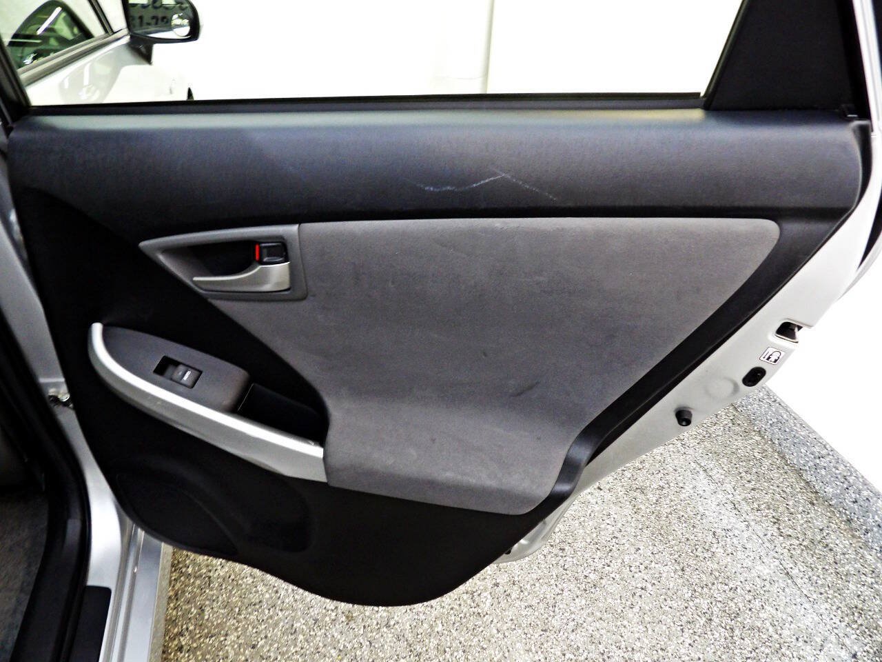 Used 2015 Toyota Prius Two FWD image 12