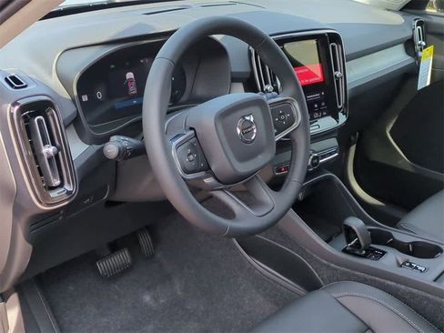 New 2026 Volvo XC40 B5 Core w/ Protection Package Premier image 2