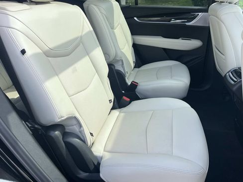 Certified 2023 Cadillac XT6 Sport w/ Technology Package AWD/4WD image 27