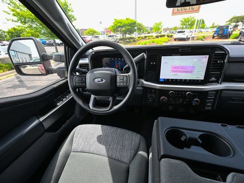 New 2026 Ford F250 XLT w/ XLT Premium Package AWD/4WD image 26