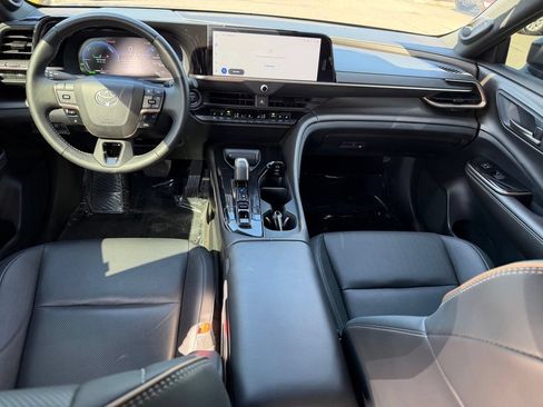 Certified 2026 Toyota Crown AWD/4WD image 20