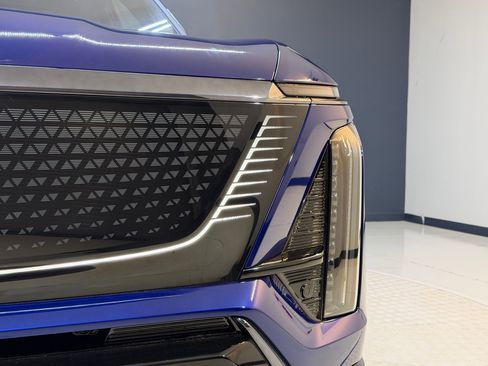 New 2026 Cadillac Vistiq Sport image 22