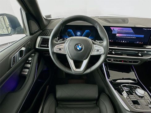 Certified 2024 BMW X7 xDrive40i w/ Executive Package image 11
