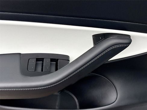 Used 2020 Tesla Model 3 Long Range image 18