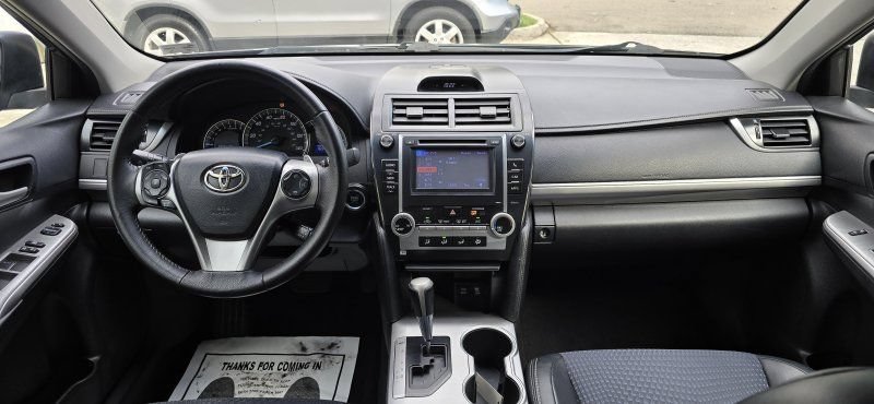 Used 2012 Toyota Camry SE FWD image 13