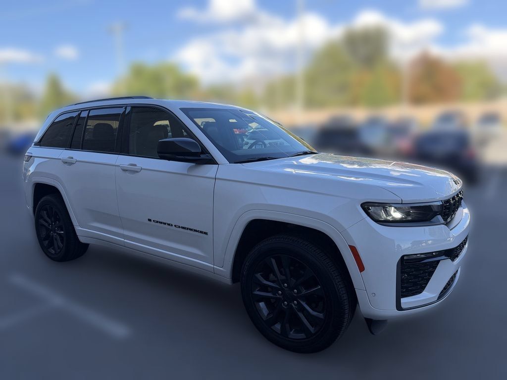 Used 2026 Jeep Grand Cherokee Limited AWD/4WD image 9