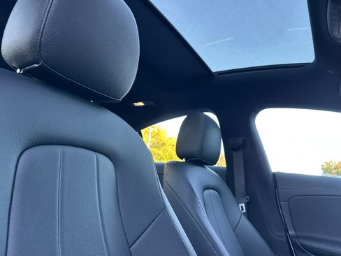 Used 2025 Mercedes-Benz CLA 250 image 16