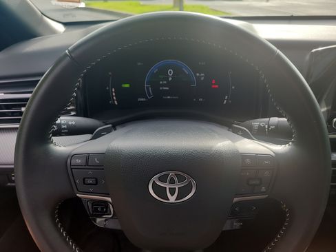 Certified 2025 Toyota Camry SE FWD image 29