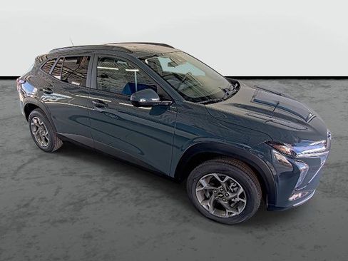 New 2026 Chevrolet Trax LT w/ LT Convenience Package image 4