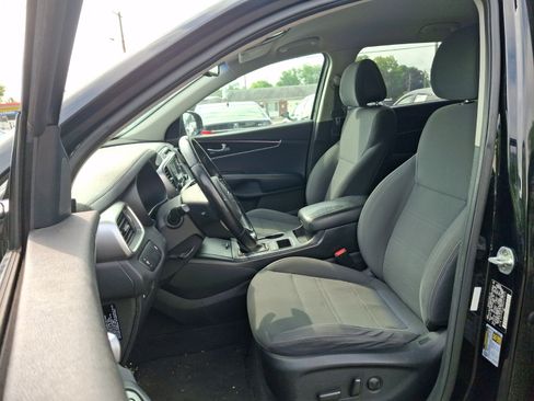 Used 2016 Kia Sorento FWD w/ LX Convenience Package image 13