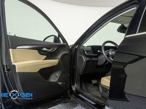 Used 2025 Buick Envision Preferred AWD/4WD image 9
