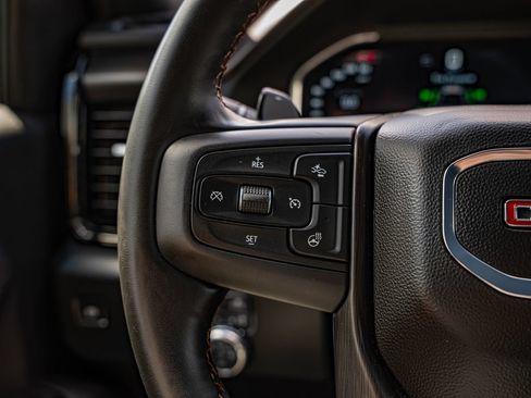 Used 2024 GMC Sierra 1500 AT4 w/ Technology Package AWD/4WD image 29