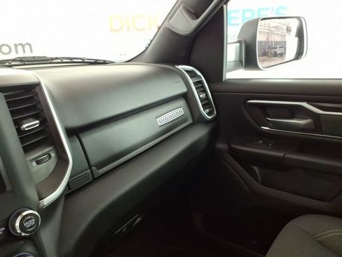 Used 2022 RAM 1500 Big Horn AWD/4WD image 23