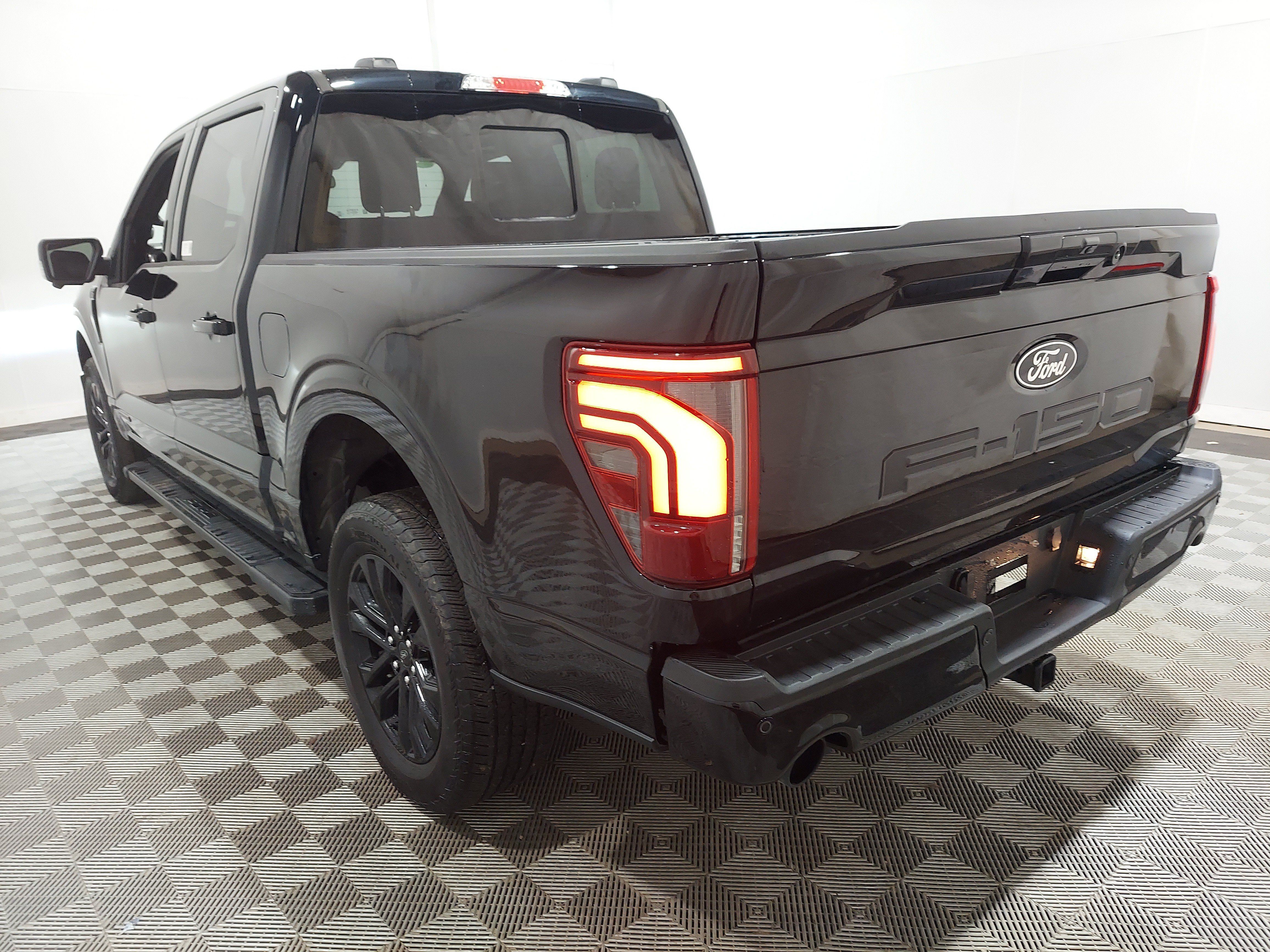 Used 2024 Ford F150 Lariat w/ Equipment Group 502A High AWD/4WD image 2
