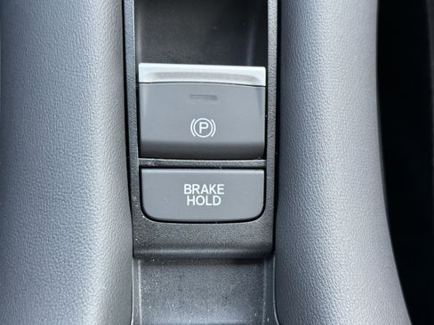 Used 2025 Honda HR-V Sport image 24