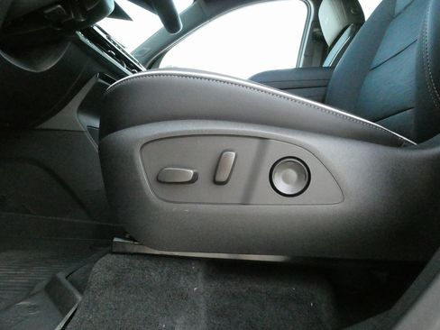 New 2026 Buick Enclave Sport Touring w/ Power Package image 9