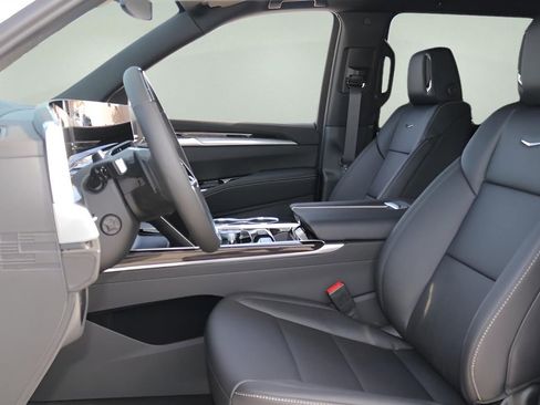 New 2026 Cadillac Escalade ESV 2WD image 12