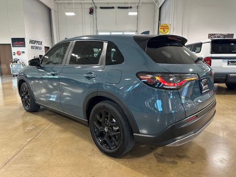 Used 2025 Honda HR-V Sport image 5