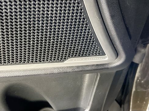 Used 2022 Kia Telluride EX w/ EX Premium Package image 19