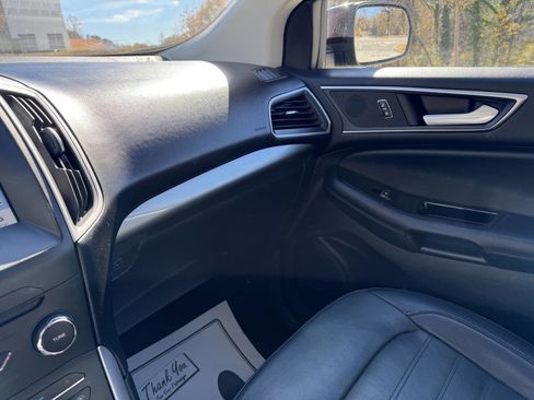 Used 2017 Ford Edge SEL w/ Equipment Group 201A image 24