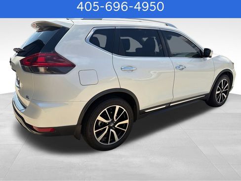 Used 2018 Nissan Rogue SL w/ Premium Package FWD image 5