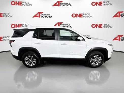 Used 2026 Chevrolet Equinox LT FWD image 8