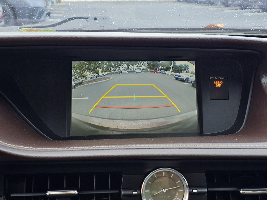 Used 2016 Lexus ES 350 w/ Premium Package w/Wood Trim FWD image 20