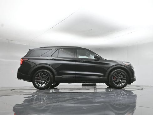 New 2026 Ford Explorer ST RWD image 48
