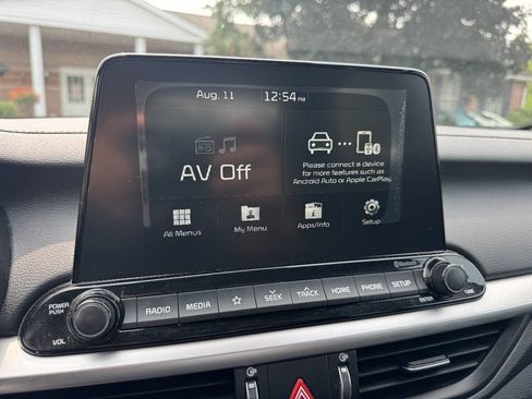 Used 2019 Kia Forte LXS FWD image 10