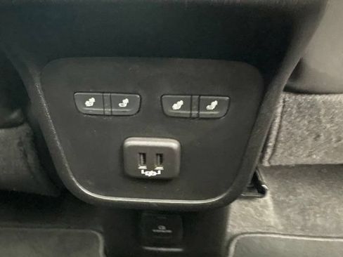 Used 2020 Chevrolet Equinox Premier AWD/4WD image 27