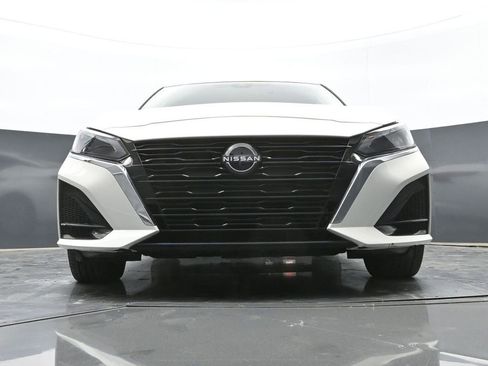 Used 2024 Nissan Altima 2.5 SV w/ SV Premium Package AWD/4WD image 43