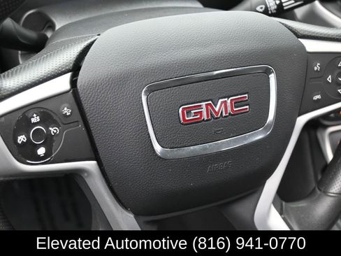 Used 2023 GMC Terrain SLE w/ Driver Convenience Package image 12