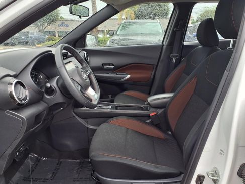 Used 2024 Nissan Kicks SR FWD image 17