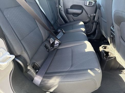 Used 2022 Jeep Gladiator Sport w/ Trailer Tow Package image 17