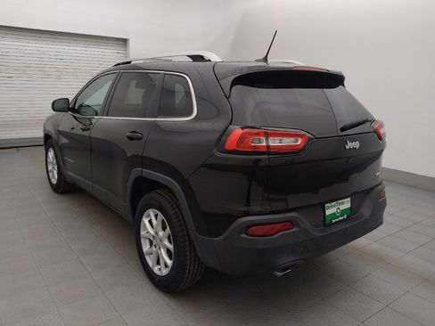 Used 2018 Jeep Cherokee Latitude image 5