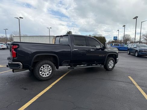 Used 2024 Chevrolet Silverado 2500 LTZ w/ LTZ Convenience Package image 4