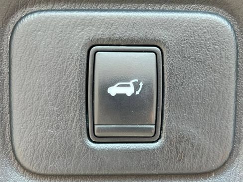 Used 2019 INFINITI QX60 Luxe w/ Sensory Package AWD/4WD image 42