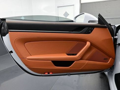 Certified 2026 Porsche 911 Targa 4 GTS AWD/4WD image 7