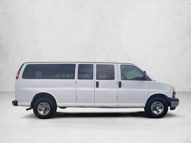 Used 2018 Chevrolet Express 3500 LT w/ LT Preferred Equipment Group RWD image 5