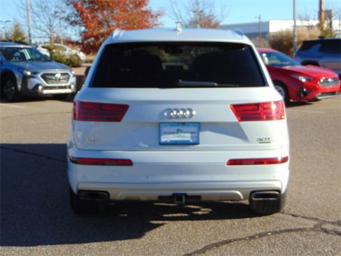 Used 2017 Audi Q7 3.0T Premium Plus image 5