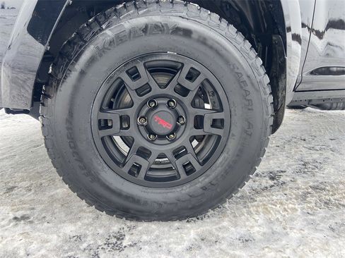 Used 2023 Toyota 4Runner SR5 image 32